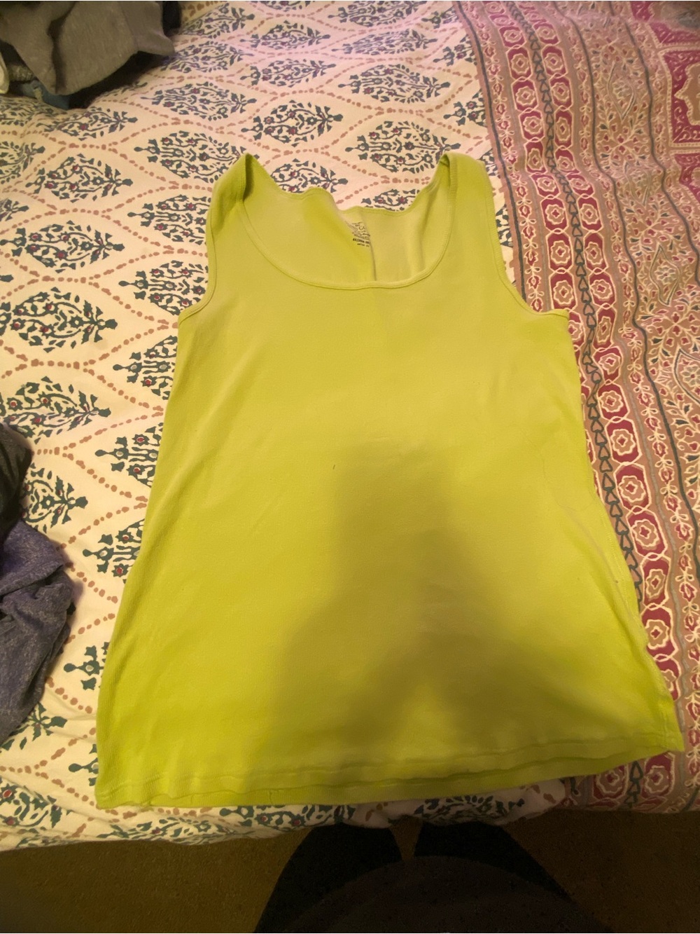 Faded Glory Sleeveless Scoop Neck Tank Top - Lime